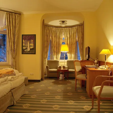 Ringhotel Strandblick 4*