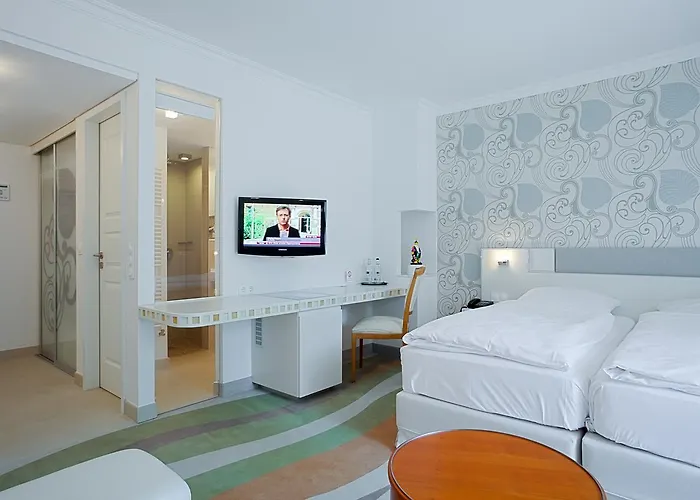 Hotel Ringhotel Strandblick 4*